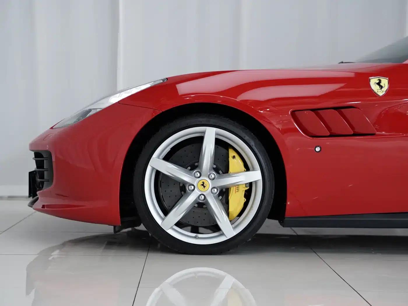 2017 GTC4Lusso 3.9T V8 — миниатюра 4