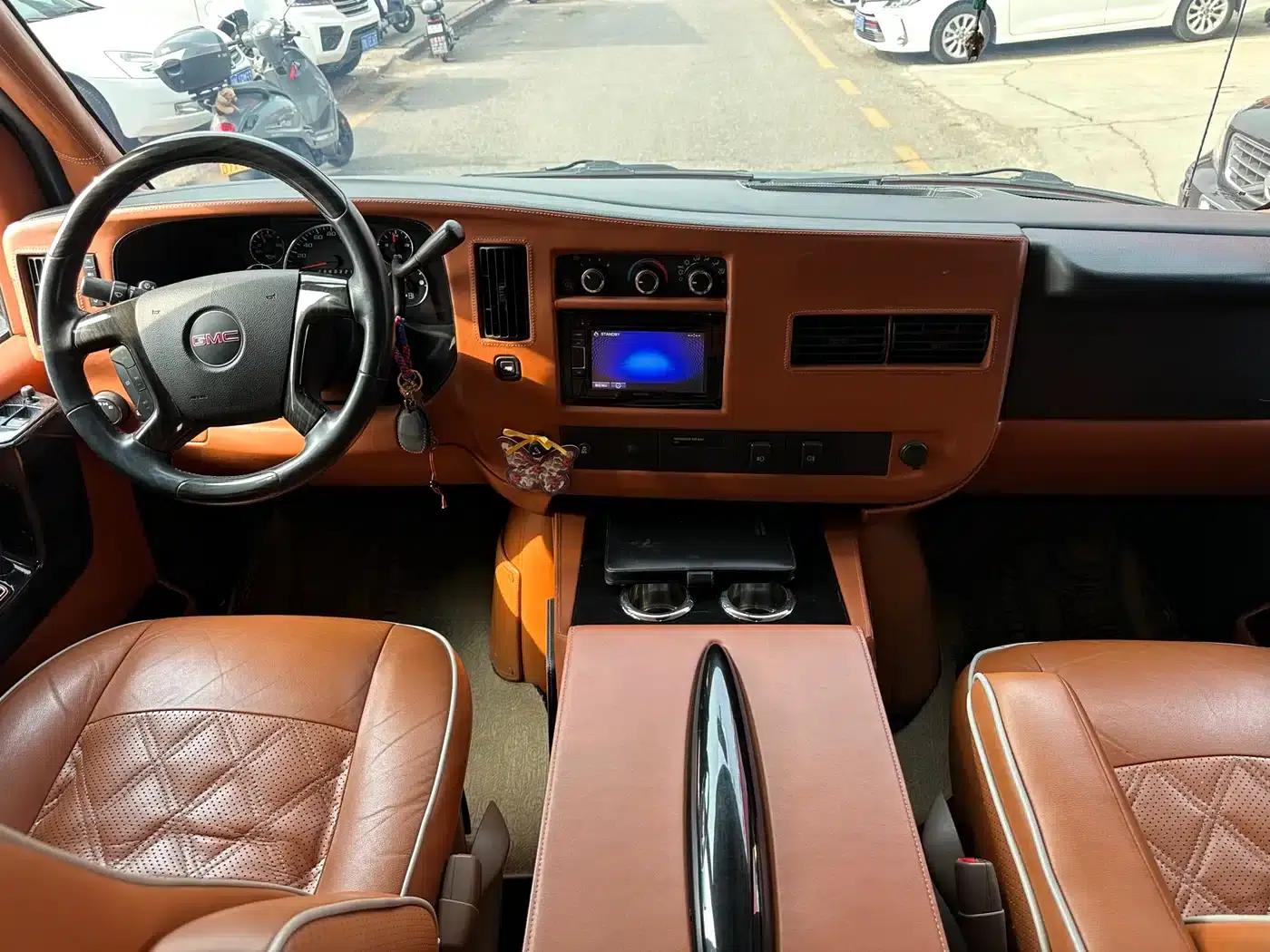 2014 SAVANA 5.3L 1500S — миниатюра 10