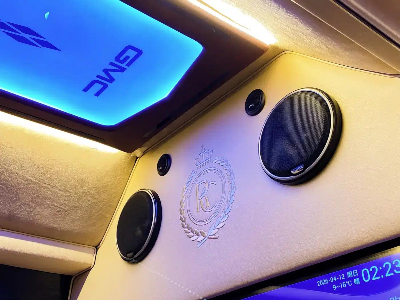 2015 SAVANA 6.0L G600L Luxury Edition — миниатюра 13