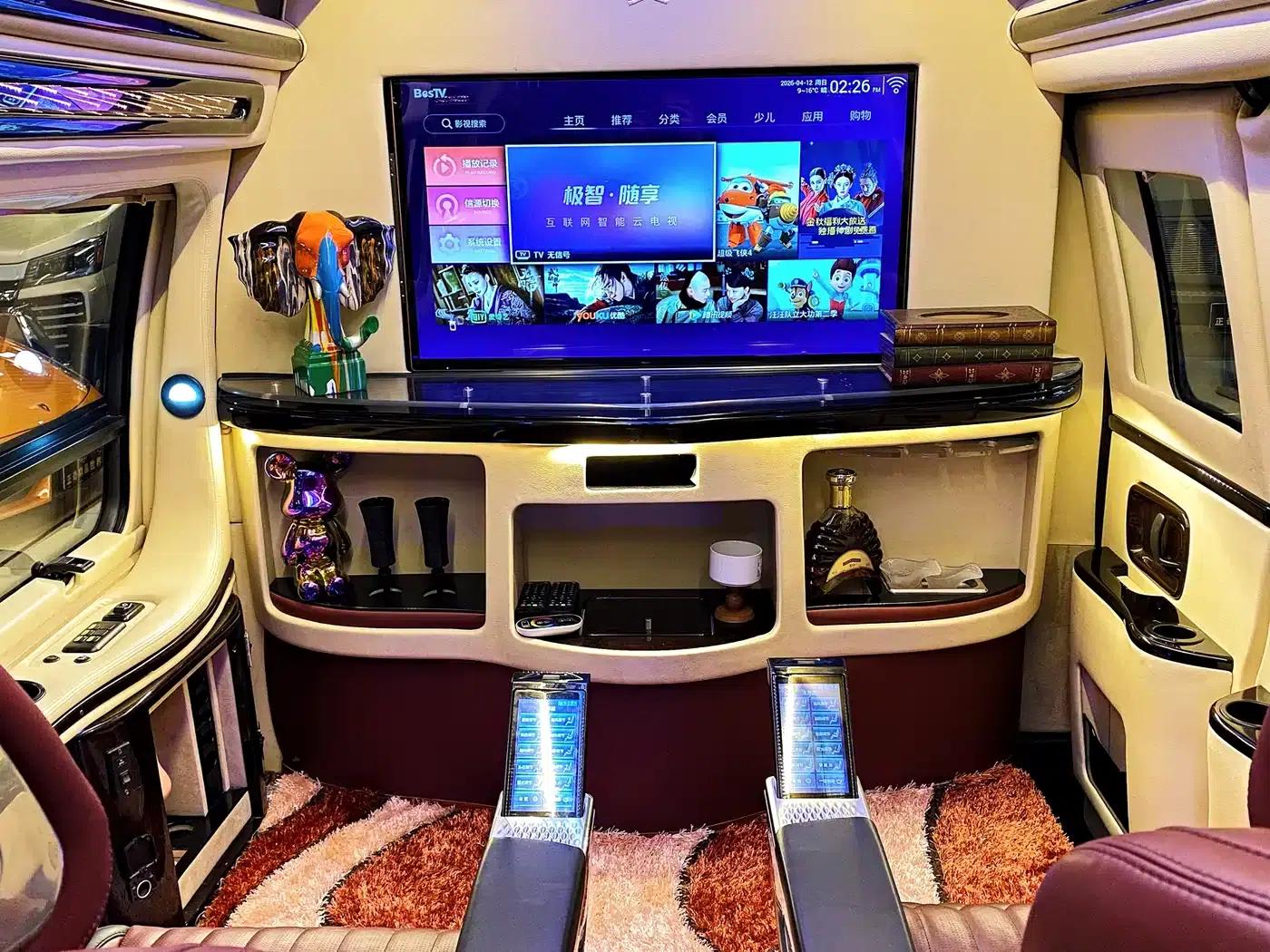 2015 SAVANA 6.0L G600L Luxury Edition — миниатюра 18
