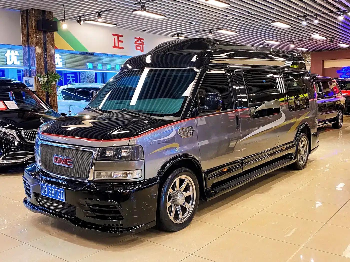 2015 SAVANA 6.0L G600L Luxury Edition — миниатюра 3