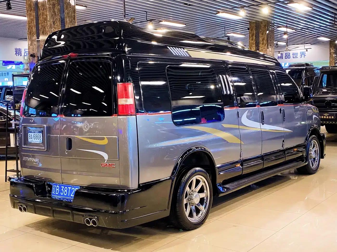 2015 SAVANA 6.0L G600L Luxury Edition — миниатюра 5