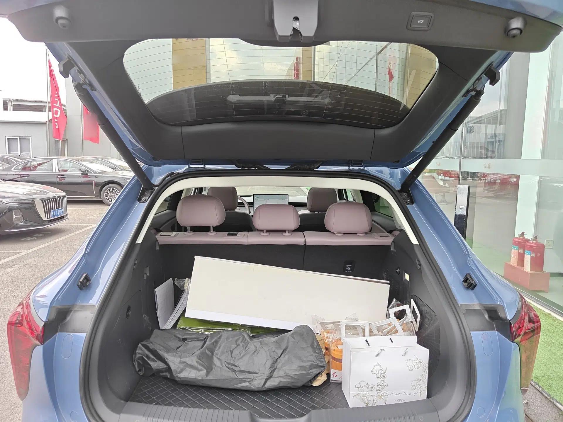 Hongqi Tiangong 06 2025 660 4x4 Smart Selection Edition — миниатюра 22