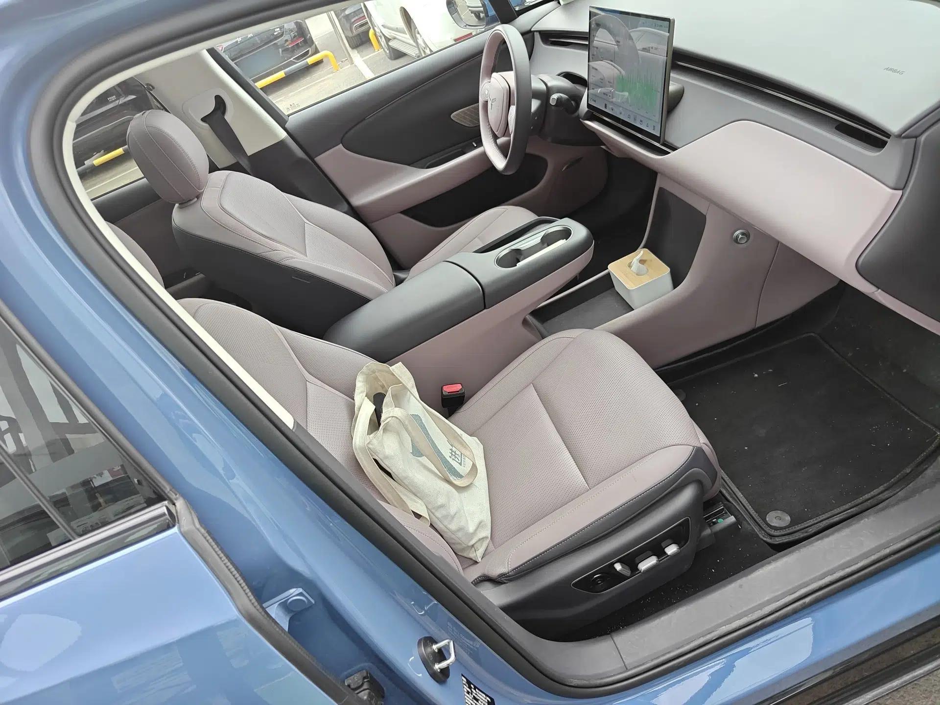 Hongqi Tiangong 06 2025 660 4x4 Smart Selection Edition — миниатюра 23