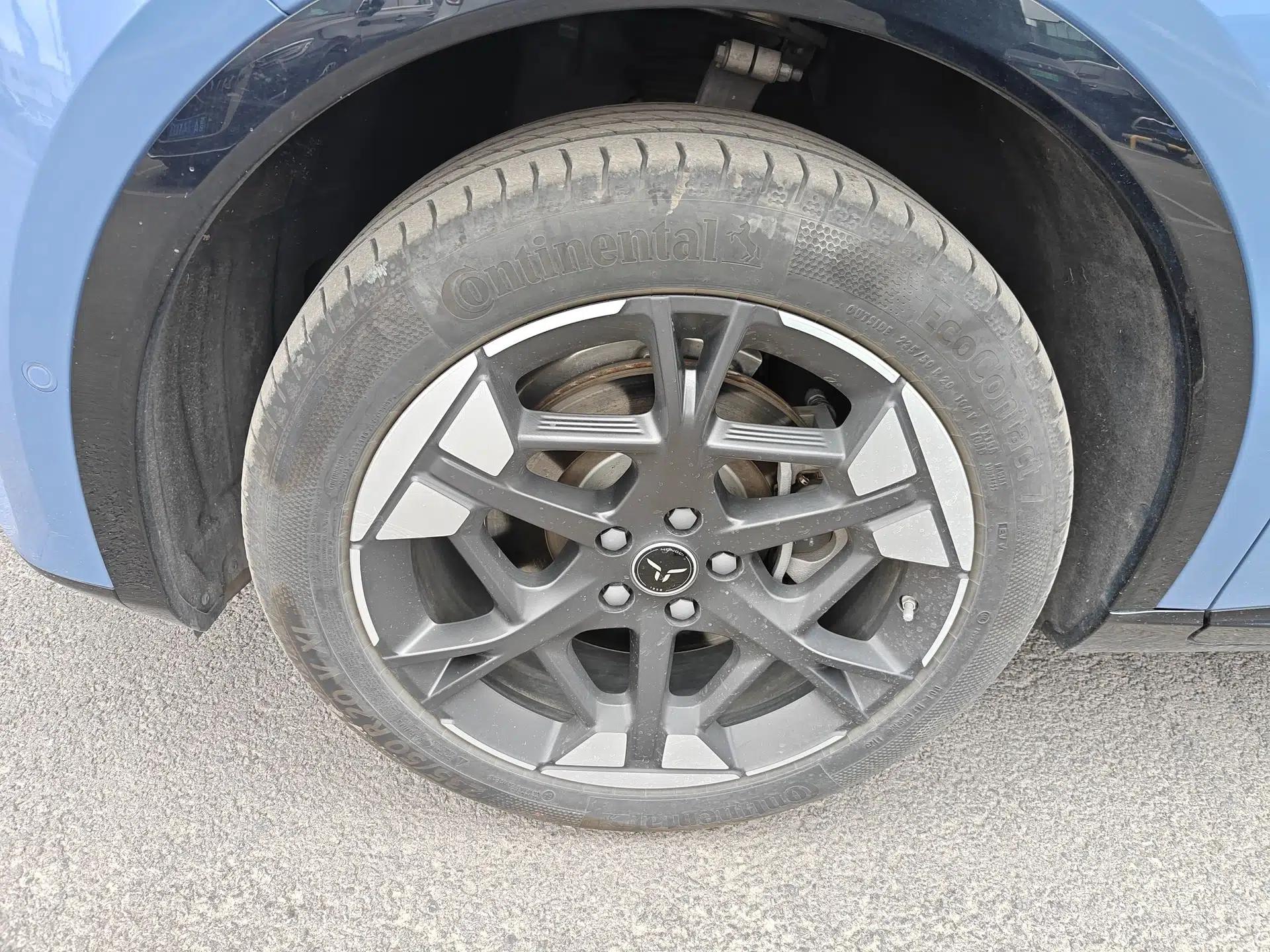 Hongqi Tiangong 06 2025 660 4x4 Smart Selection Edition — миниатюра 8