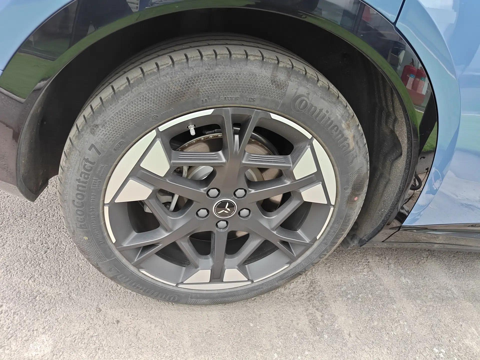 Hongqi Tiangong 06 2025 660 4x4 Smart Selection Edition — миниатюра 10