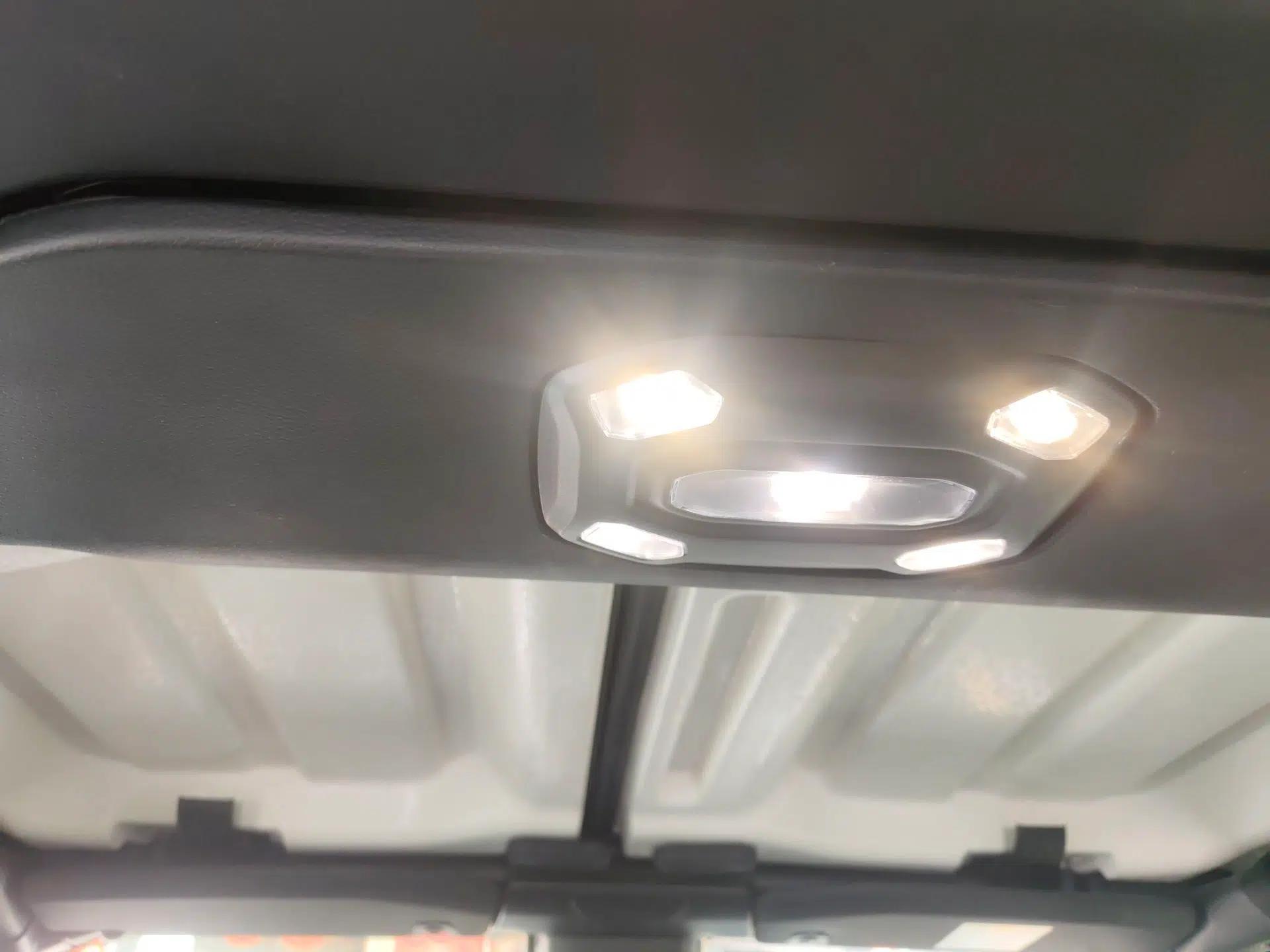 Jeep Wrangler New Energy 2021 Four-Door 2.0T 4xe Sahara — миниатюра 19