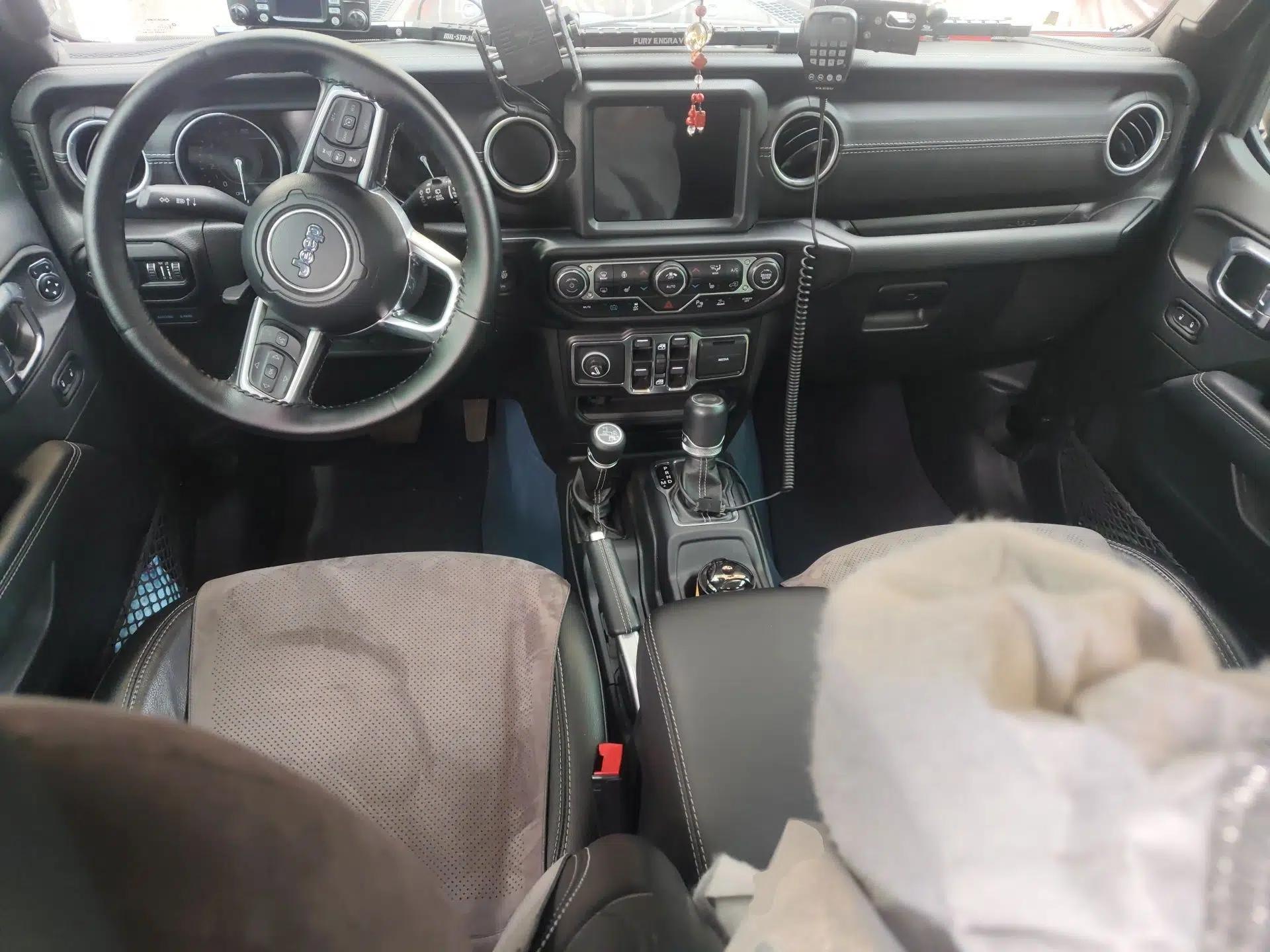 Jeep Wrangler New Energy 2021 Four-Door 2.0T 4xe Sahara — миниатюра 10