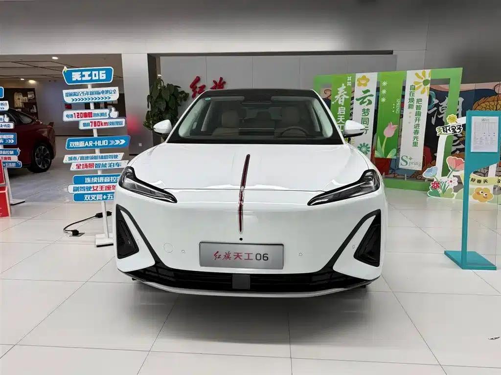 Hongqi Tiangong 06 2025 Model 520 Smart Selection Edition — миниатюра 3