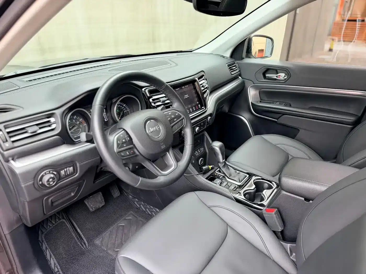 Commander 2018 2.0T 4WD Premium Edition (National V Emission Standard) — миниатюра 11