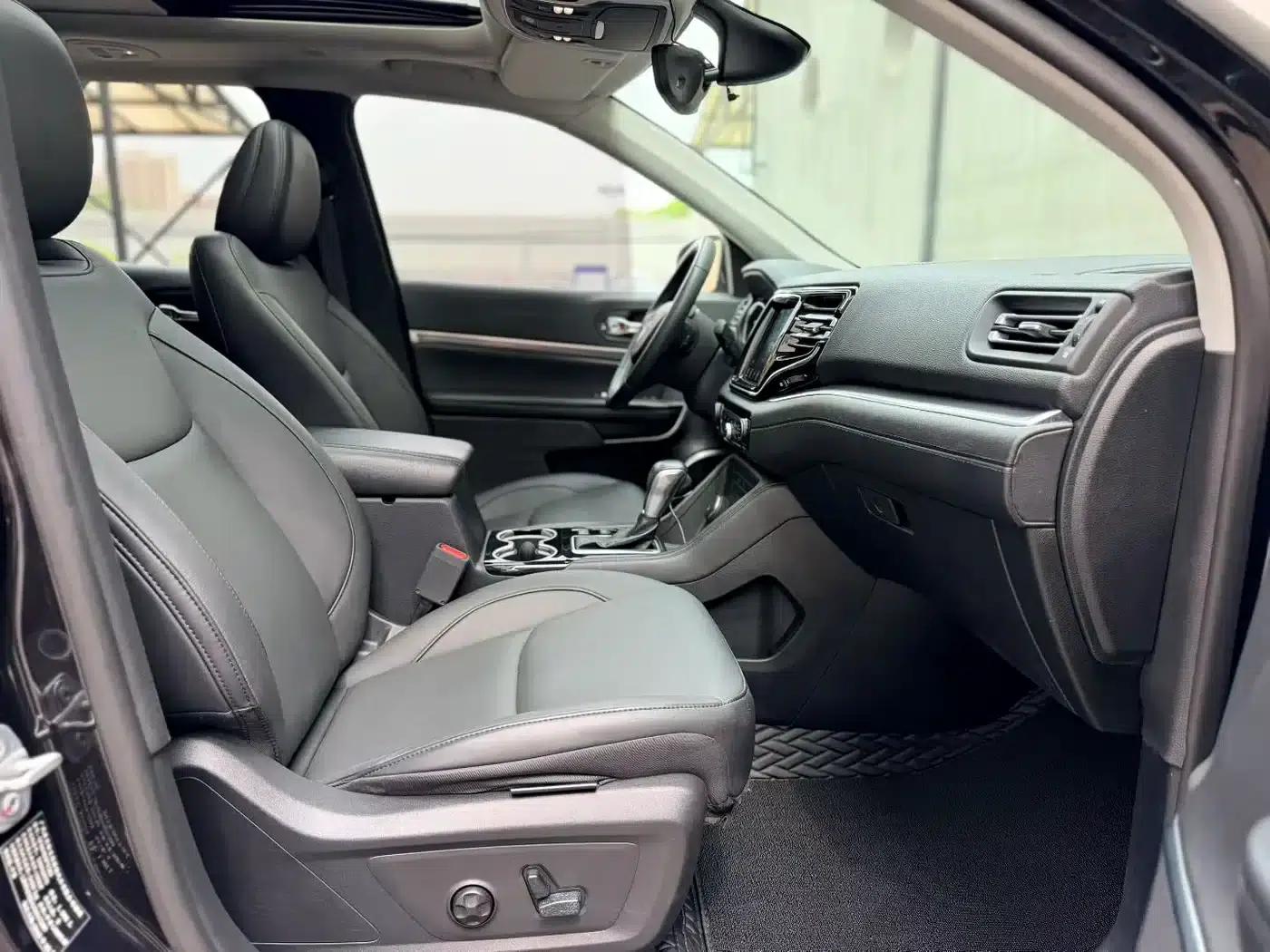 Commander 2018 2.0T 4WD Premium Edition (National V Emission Standard) — миниатюра 17
