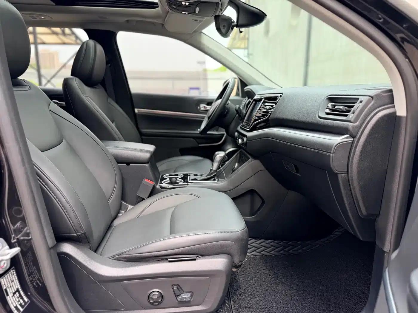 Commander 2018 2.0T 4WD Premium Edition (National V Emission Standard) — миниатюра 20
