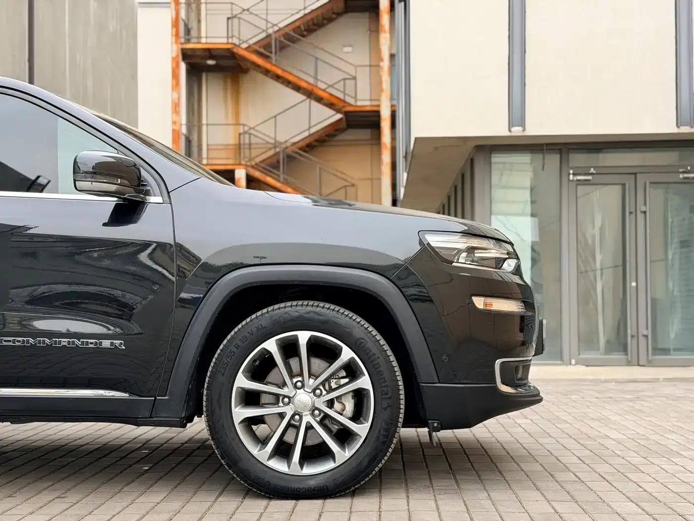 Commander 2018 2.0T 4WD Premium Edition (National V Emission Standard) — миниатюра 8