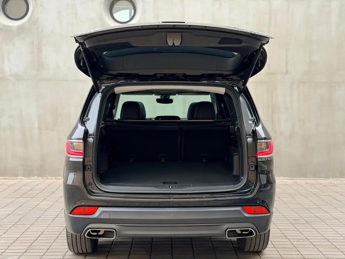 Commander 2018 2.0T 4WD Premium Edition (National V Emission Standard) — миниатюра 10