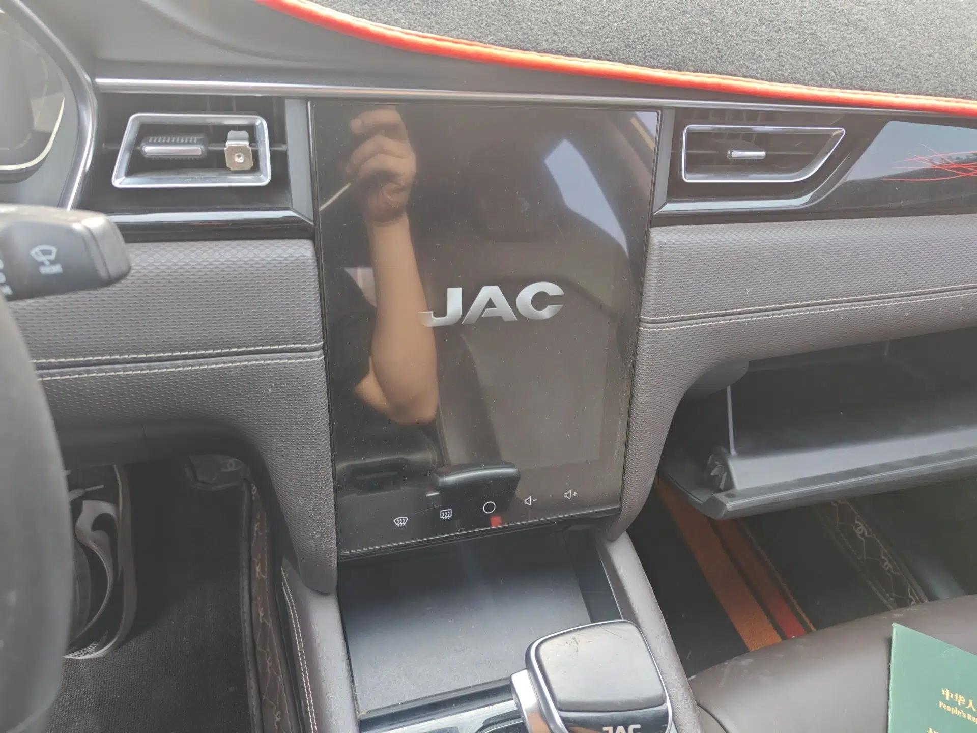 JAC Group J7 2020 1.5T CVT Superior Trim — миниатюра 14