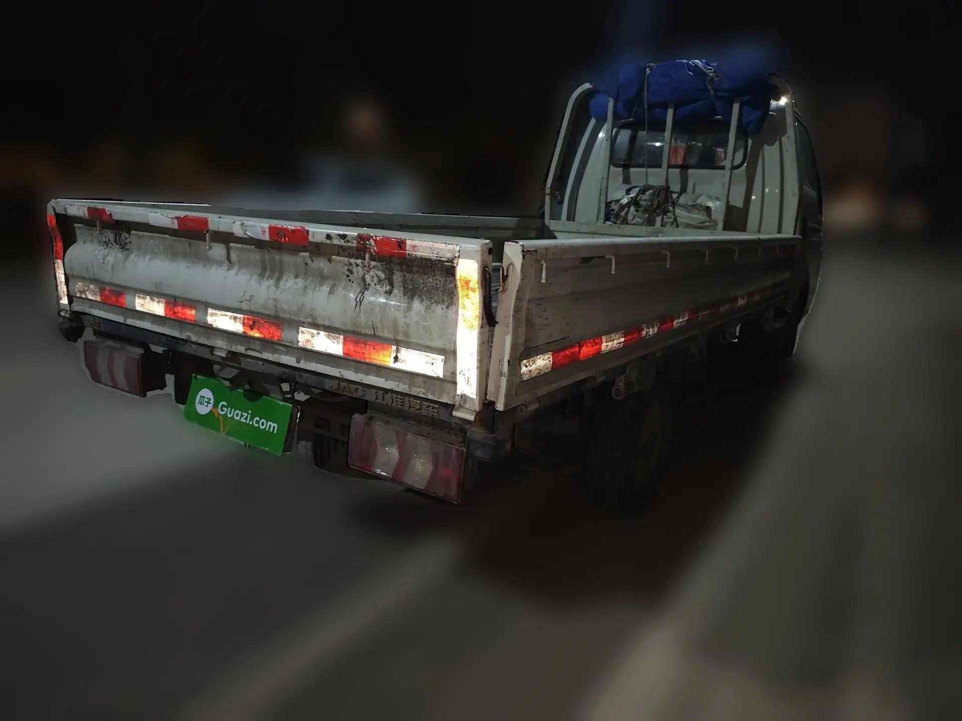 JAC Group EX6 2023 i3 New Energy No.1 Cargo Vehicle — миниатюра 6