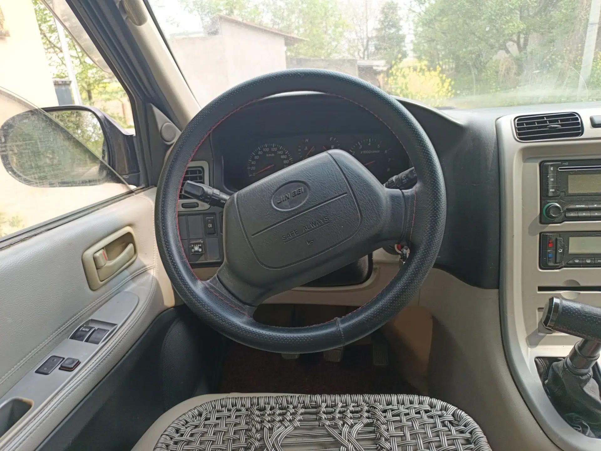 Jinbei Grace 2015 2.0L Classic Edition Standard Model Short Wheelbase 7 Seats — миниатюра 11