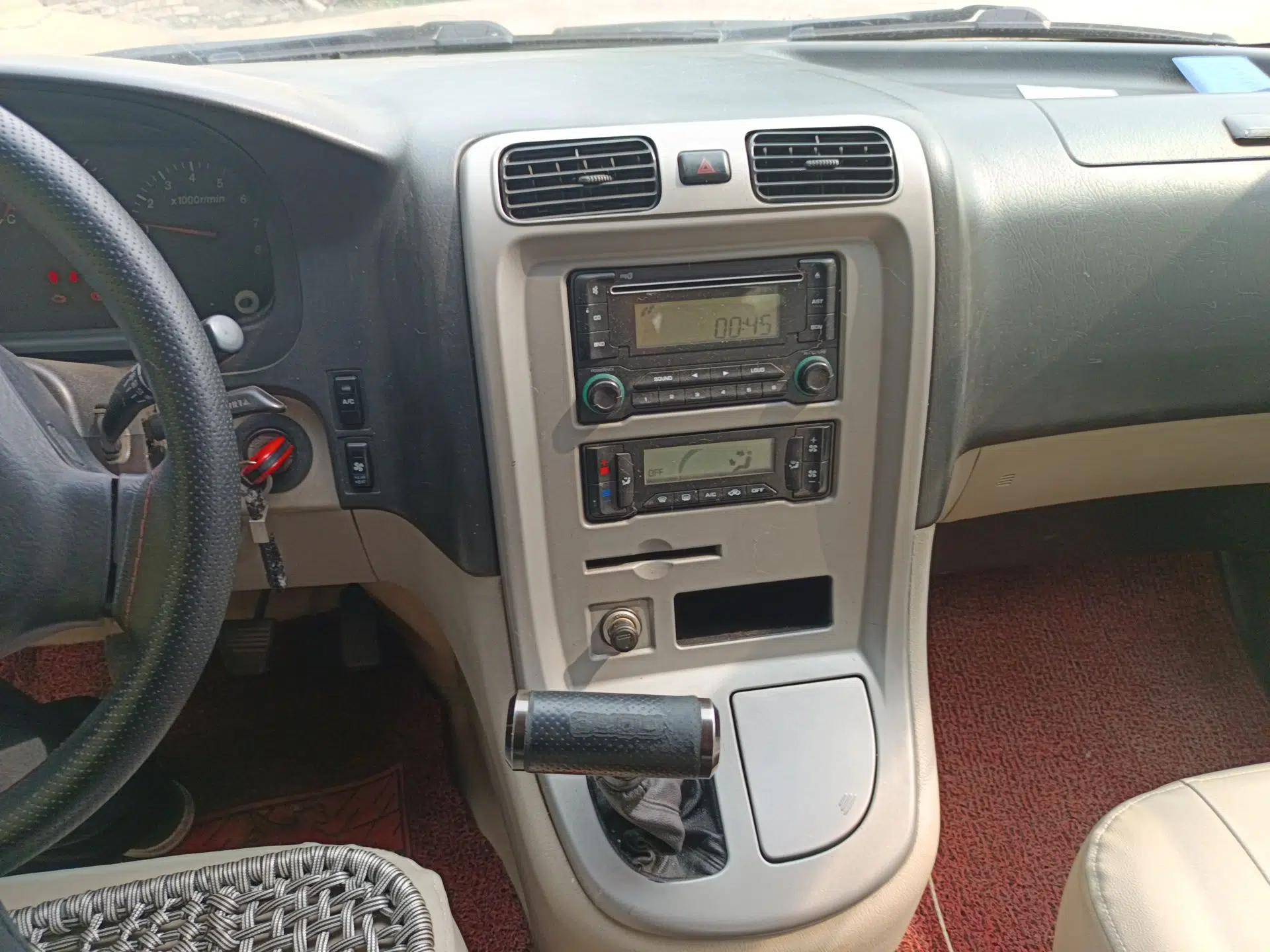 Jinbei Grace 2015 2.0L Classic Edition Standard Model Short Wheelbase 7 Seats — миниатюра 14