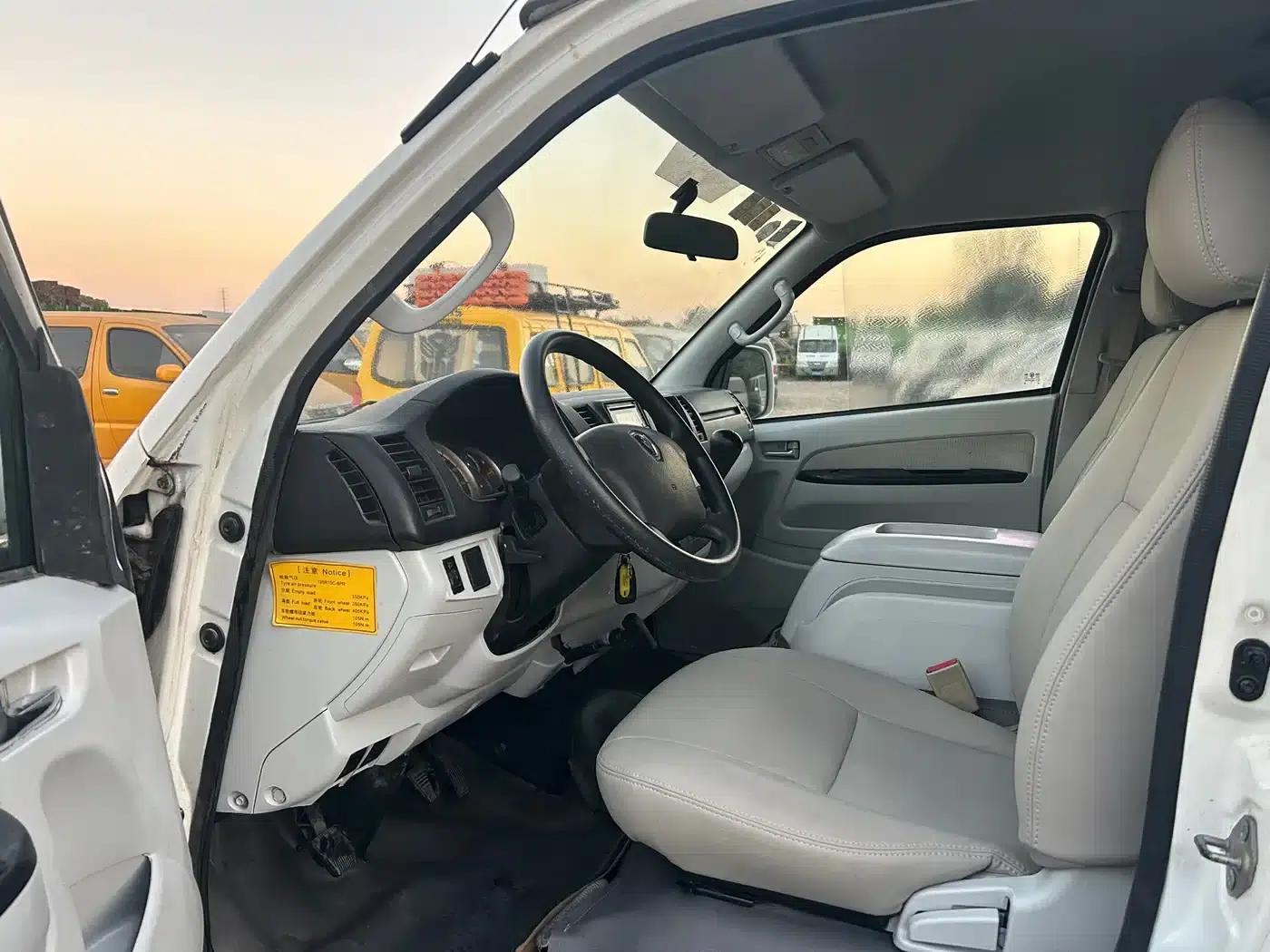 Jinbei Grand Haishi 2015 2.4L Logistics Truck (Universal Version) — миниатюра 4