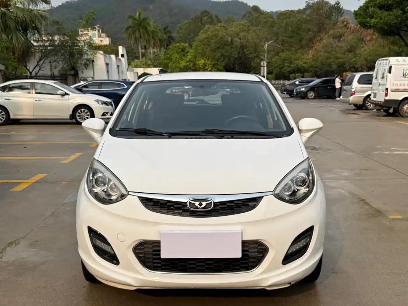Kaiyi C3R 2015 1.5L AMT Gold Edition — миниатюра 2