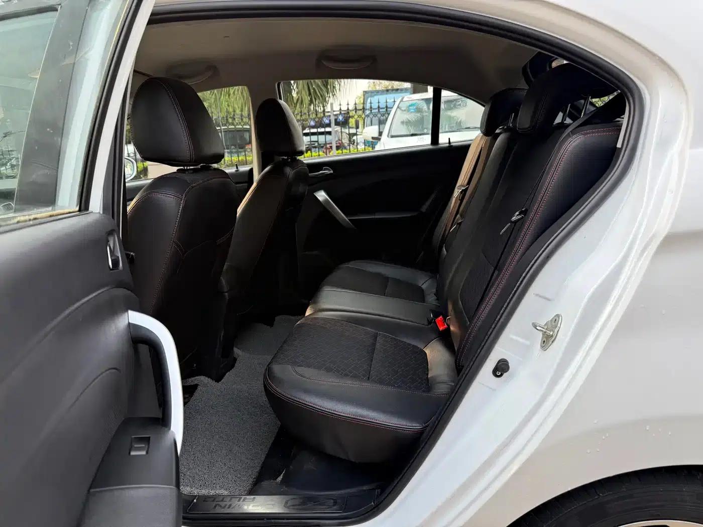 Kaiyi C3R 2015 1.5L AMT Gold Edition — миниатюра 5