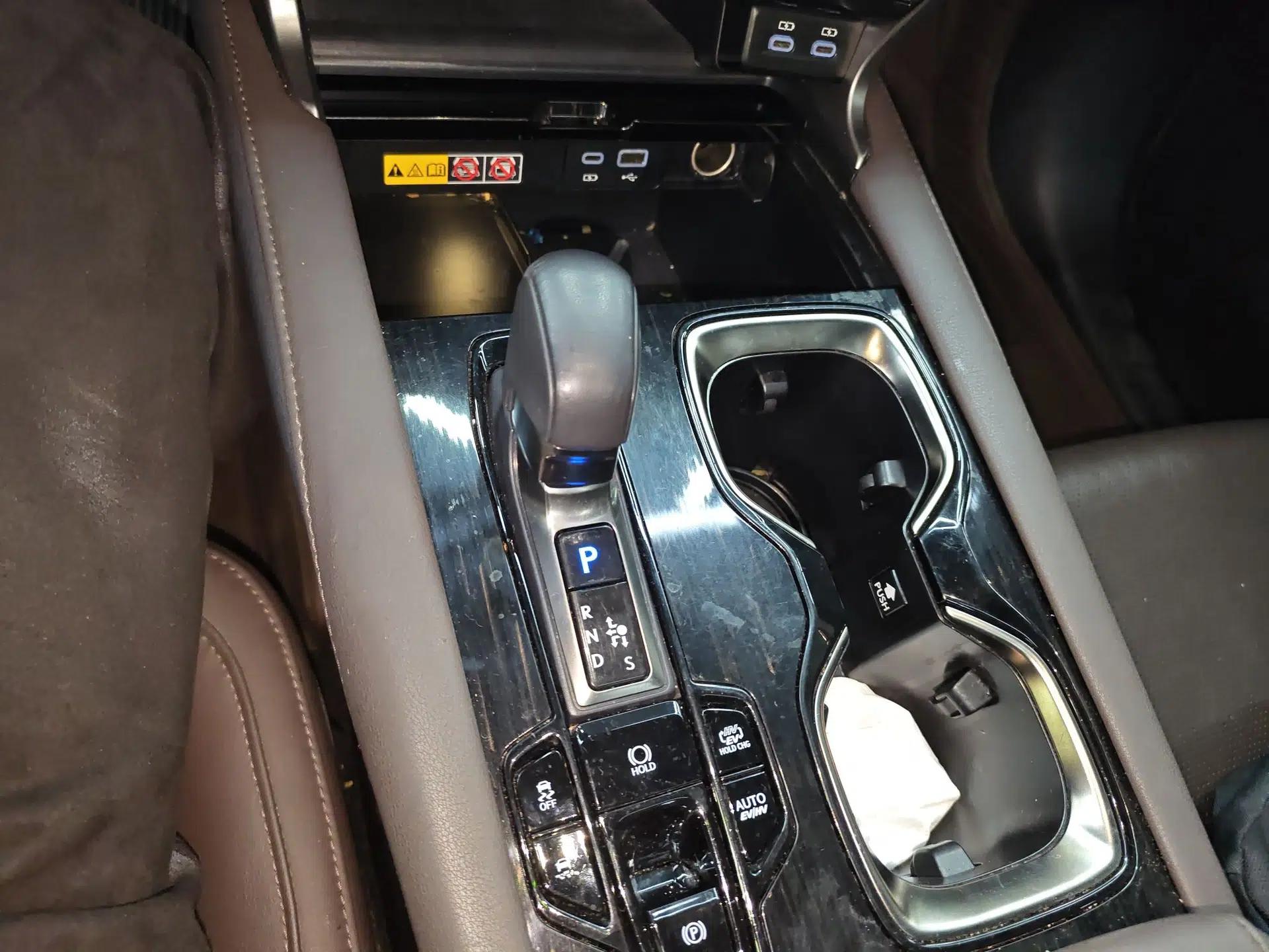 Lexus RX New Energy 2023 450h+ Four-Wheel Drive Enjoyment Edition — миниатюра 17