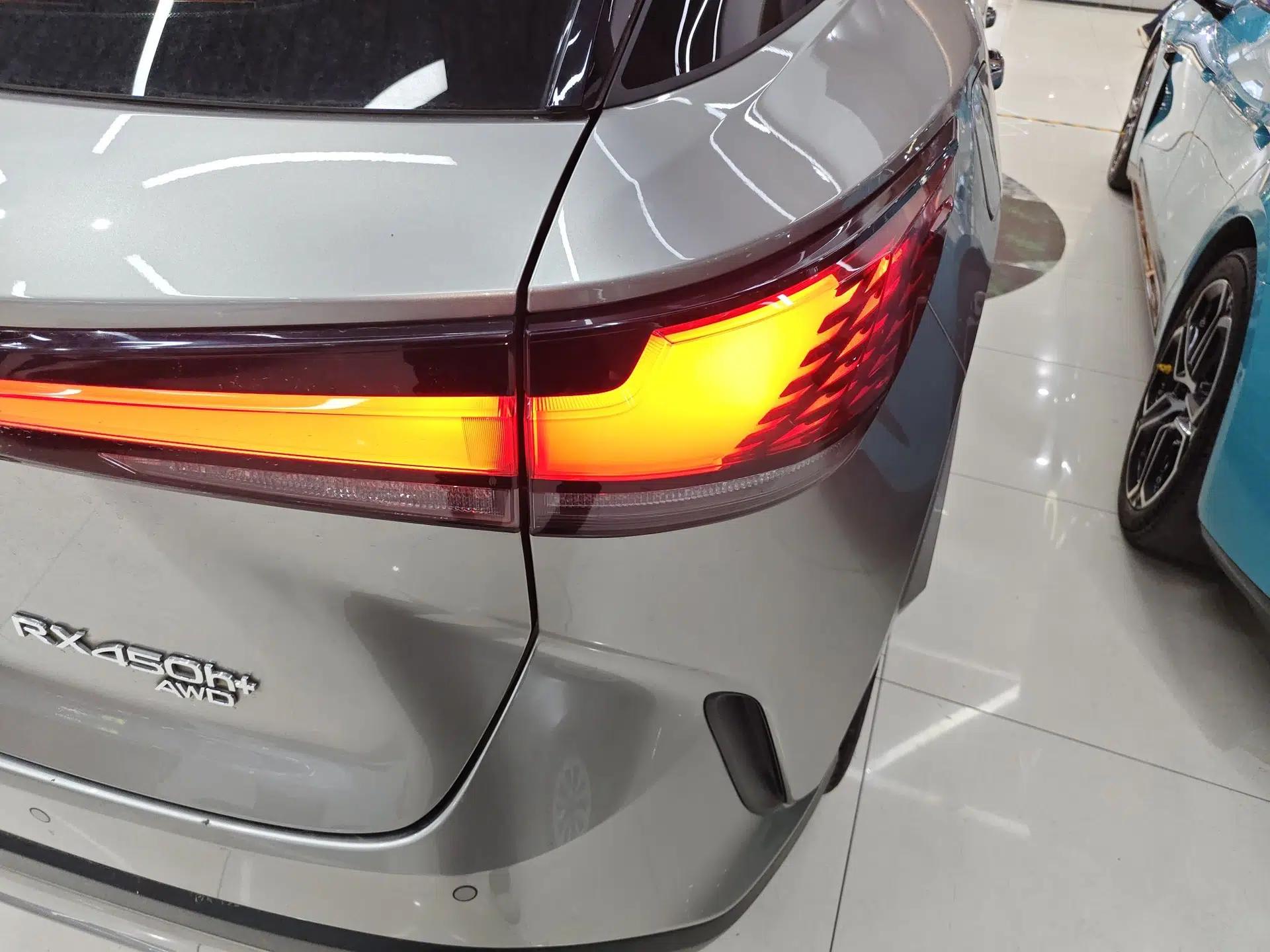 Lexus RX New Energy 2023 450h+ Four-Wheel Drive Enjoyment Edition — миниатюра 7