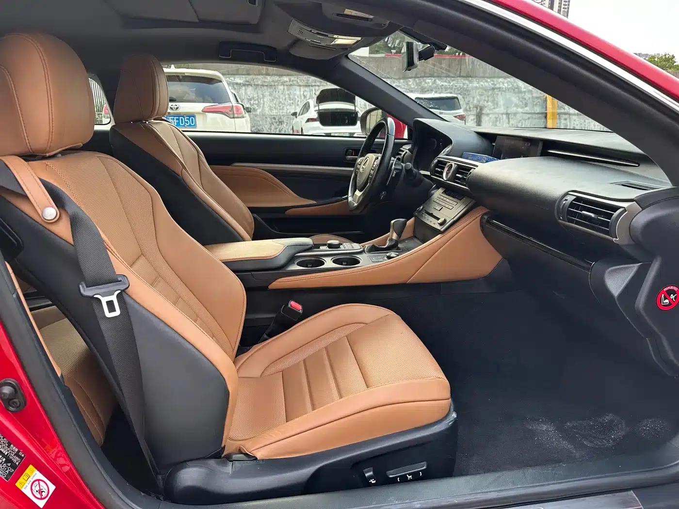 Lexus RC 2016 200T Sport Edition — миниатюра 5