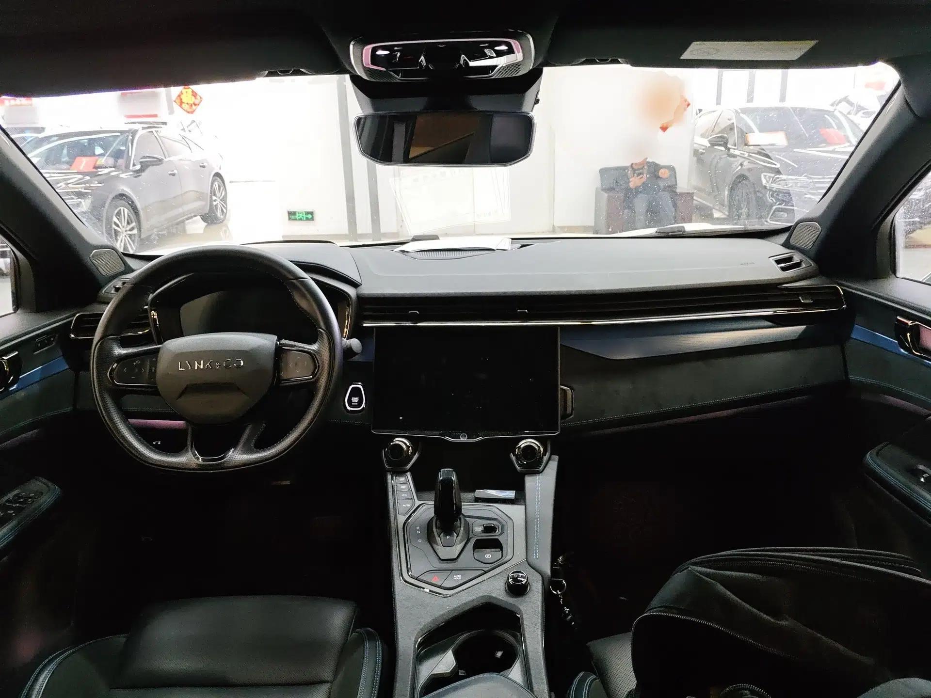 Lynk & Co 05 EM-P 2021 1.5TD PHEV HALO — миниатюра 13