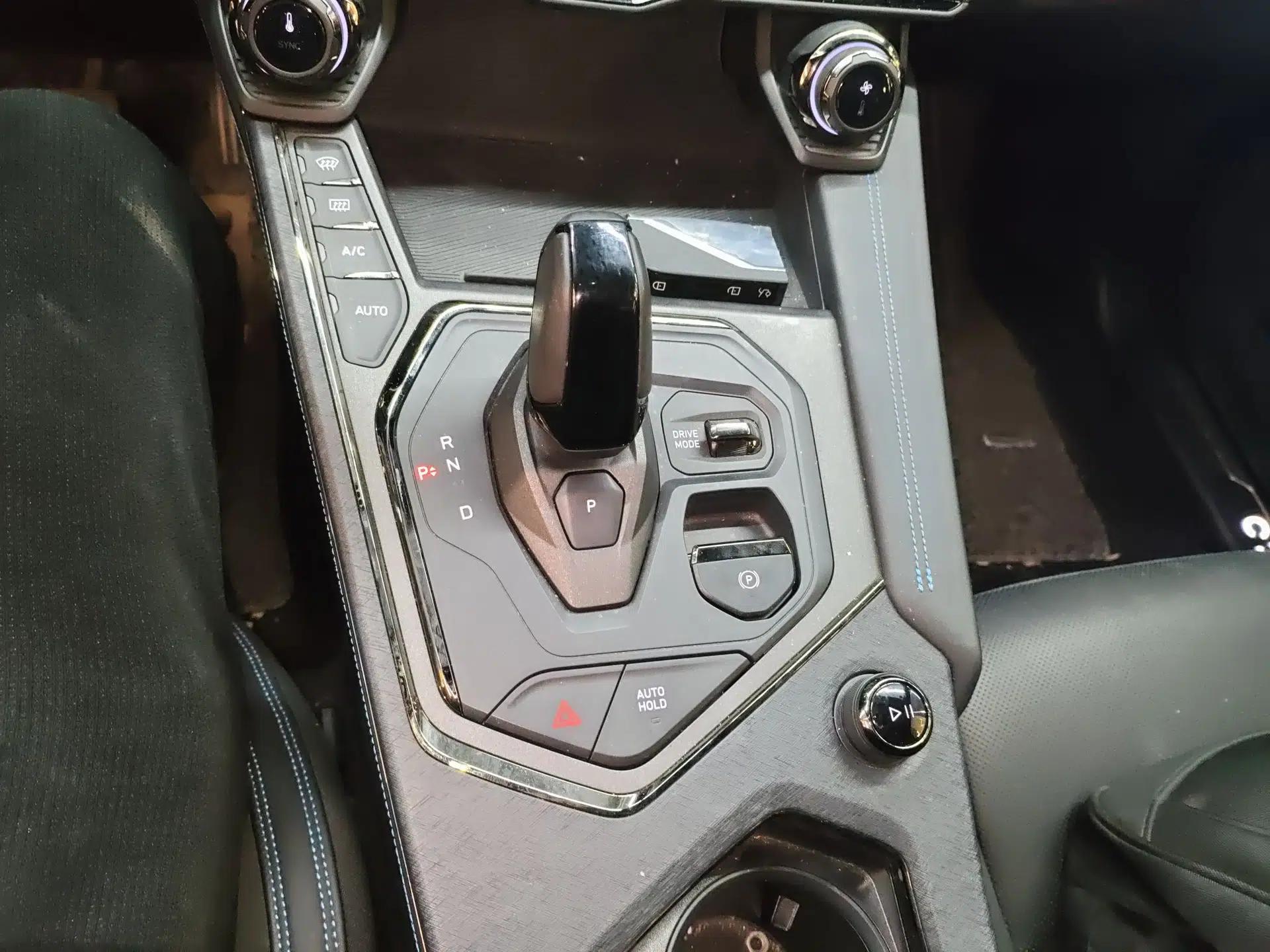 Lynk & Co 05 EM-P 2021 1.5TD PHEV HALO — миниатюра 17