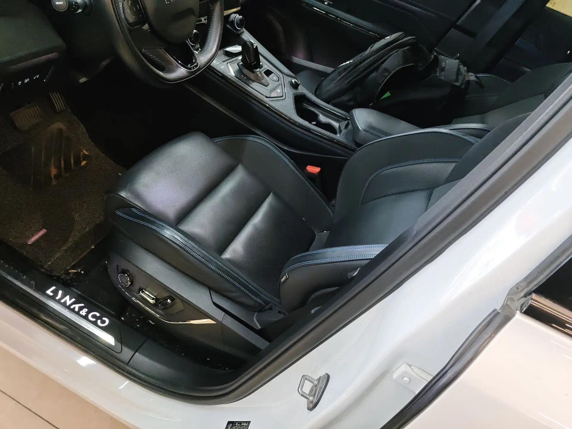 Lynk & Co 05 EM-P 2021 1.5TD PHEV HALO — миниатюра 18