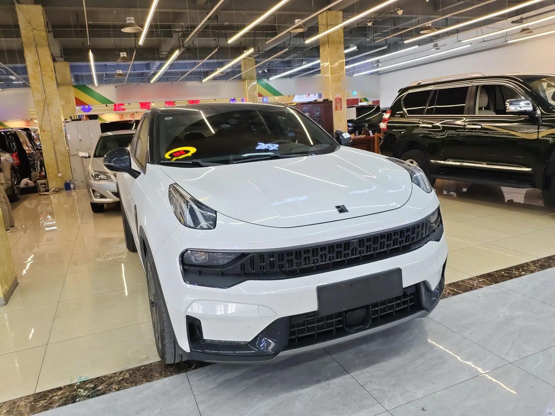 Lynk & Co 05 EM-P 2021 1.5TD PHEV HALO — миниатюра 3