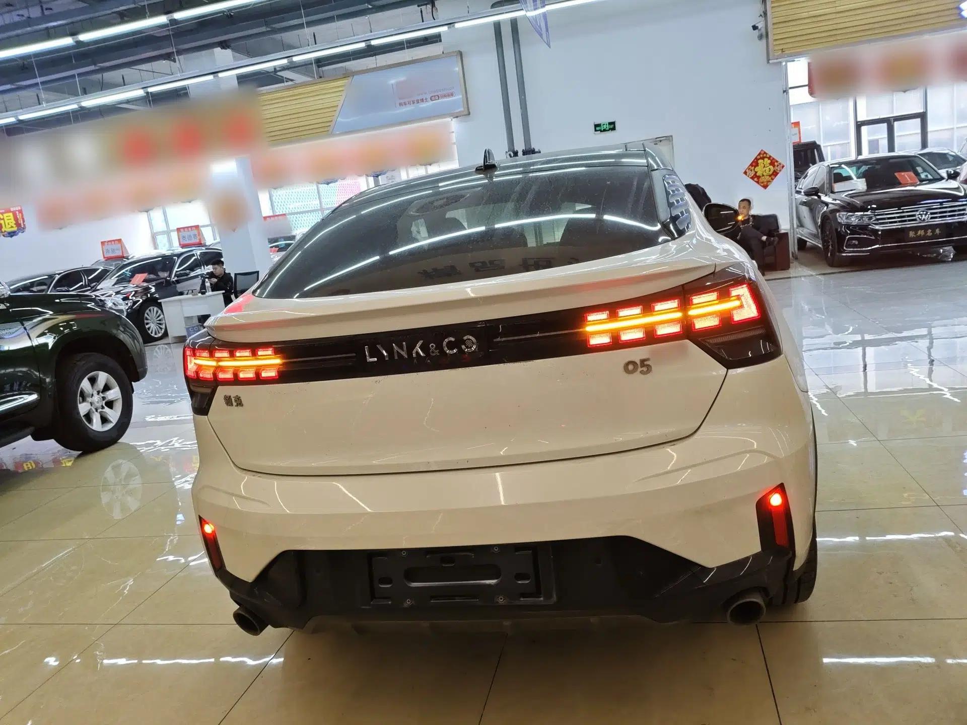 Lynk & Co 05 EM-P 2021 1.5TD PHEV HALO — миниатюра 5