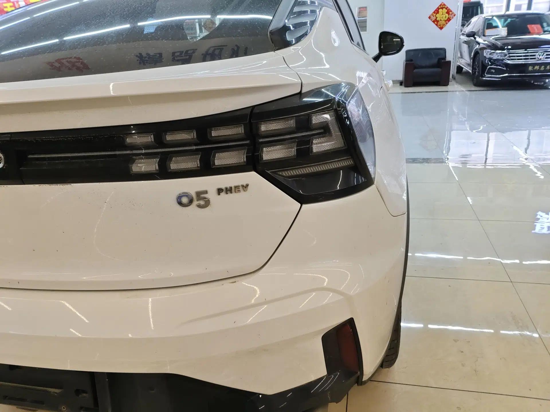 Lynk & Co 05 EM-P 2021 1.5TD PHEV HALO — миниатюра 7