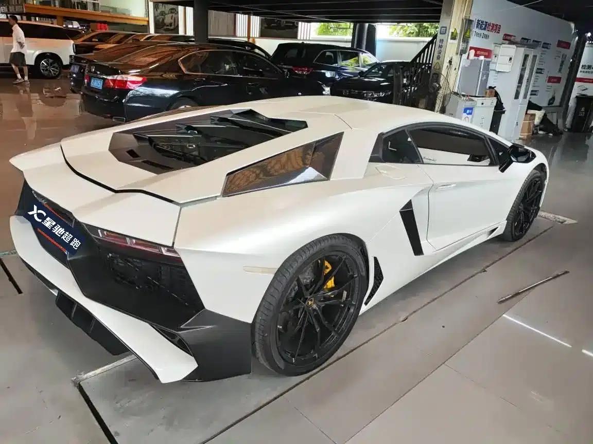 2011 Aventador LP 700-4 — миниатюра 8