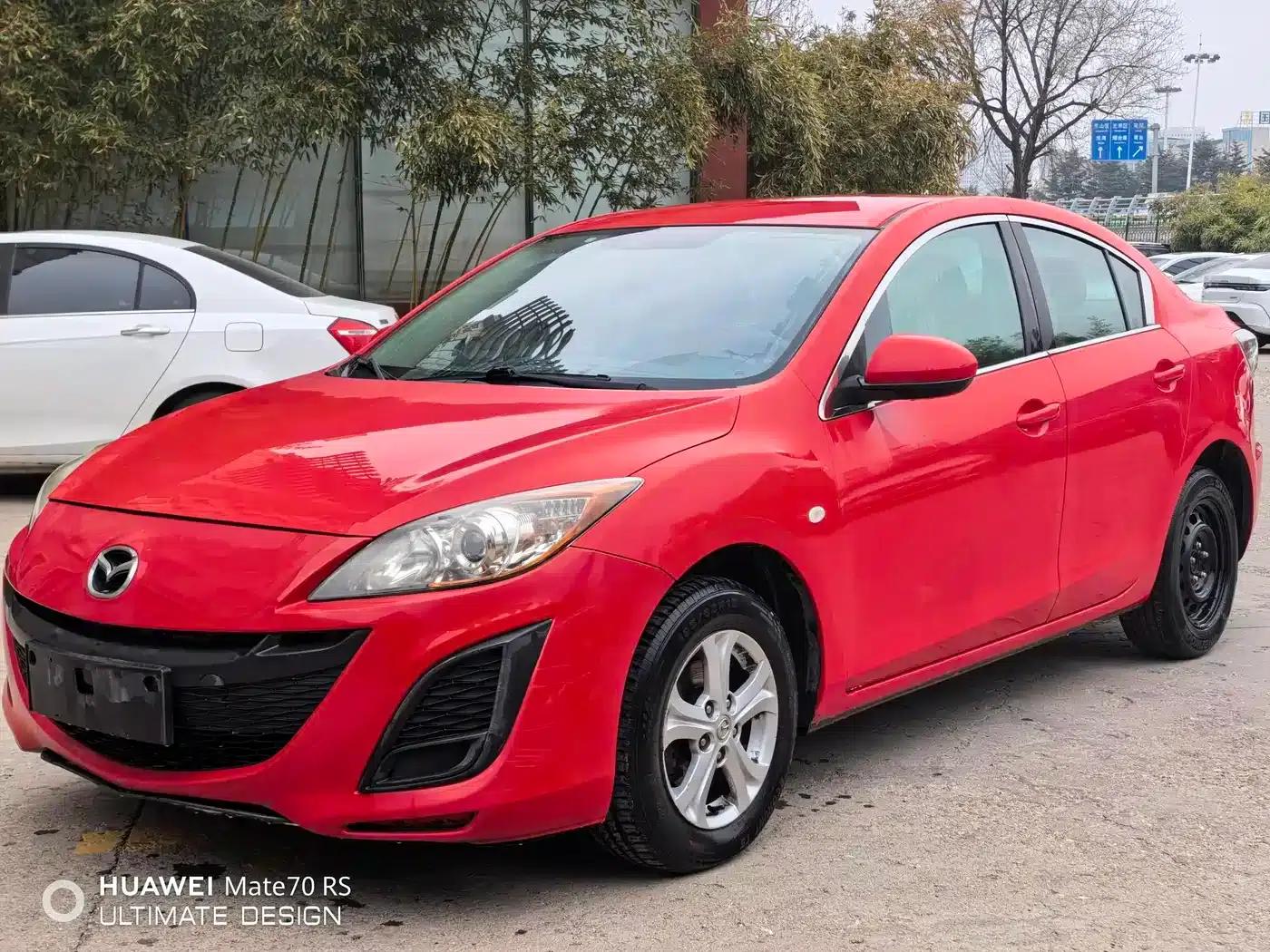Mazda 3 Axela 2013 Sedan 1.6L Manual Elite — миниатюра 1