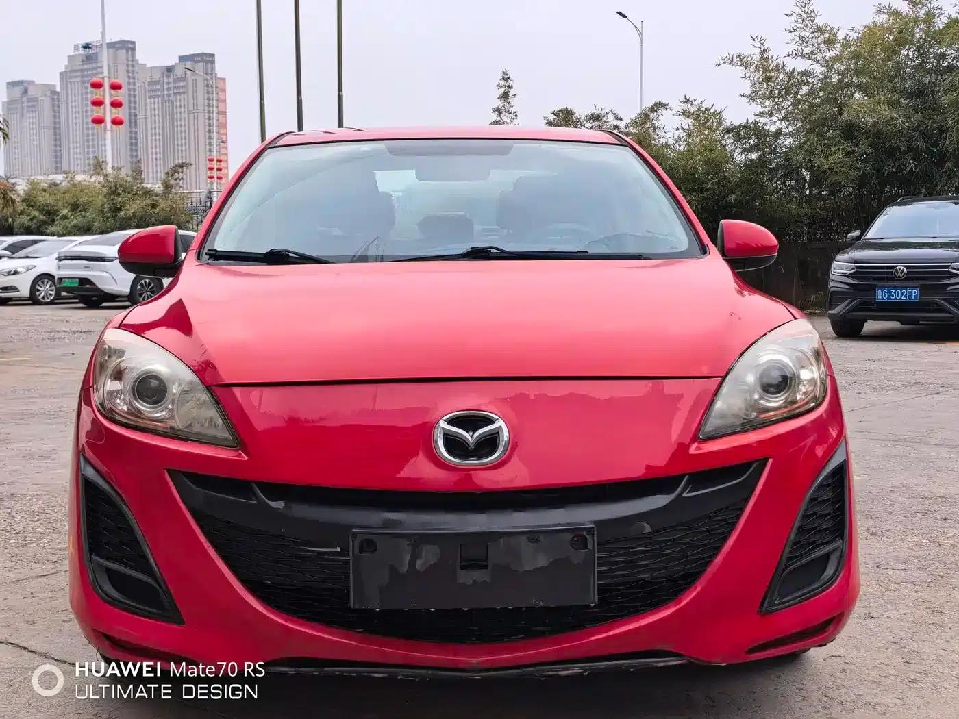 Mazda 3 Axela 2013 Sedan 1.6L Manual Elite — миниатюра 2