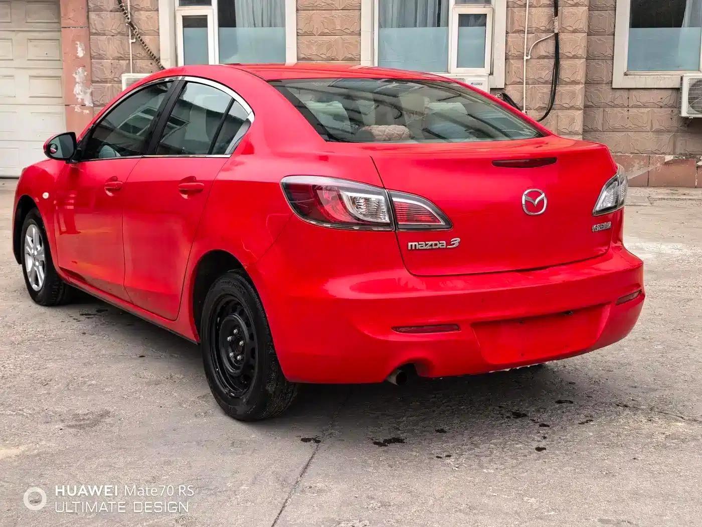 Mazda 3 Axela 2013 Sedan 1.6L Manual Elite — миниатюра 5
