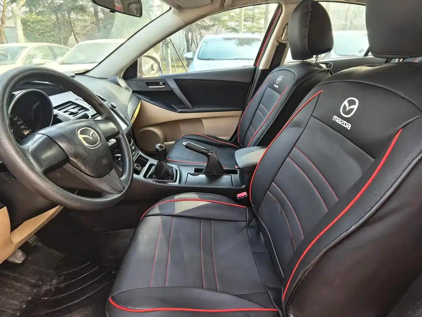 Mazda 3 Axela 2013 Sedan 1.6L Manual Elite — миниатюра 6
