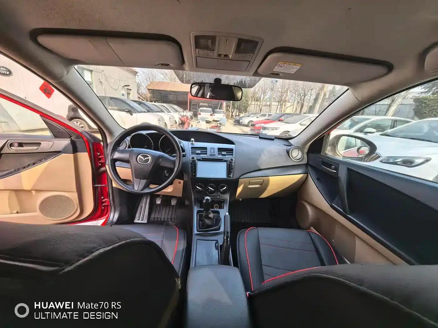 Mazda 3 Axela 2013 Sedan 1.6L Manual Elite — миниатюра 7