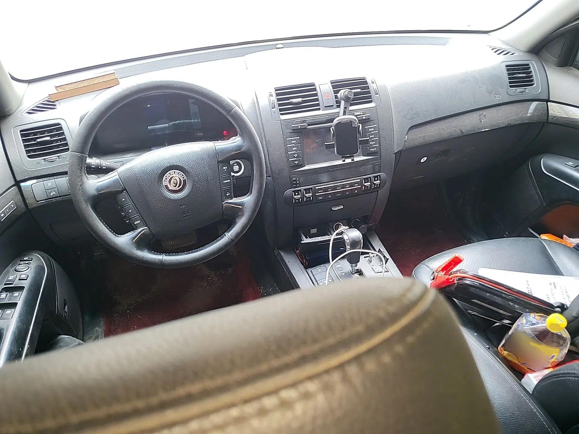 Kia Borrego 2013 3.8L Luxury Edition China V standard — миниатюра 10