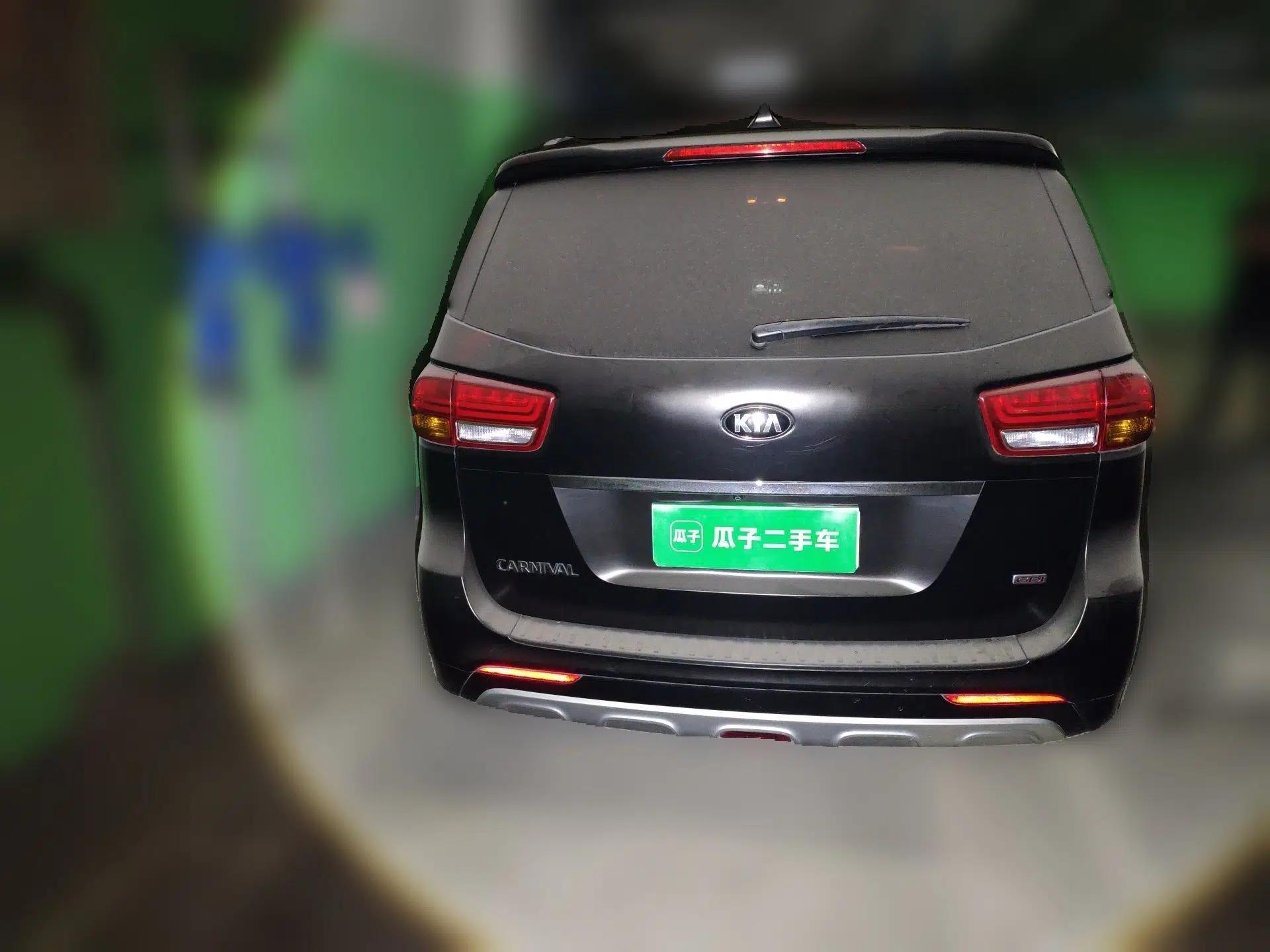 Kia Carnival 2015 3.3 GDI Luxury Edition China IV Standard — миниатюра 5