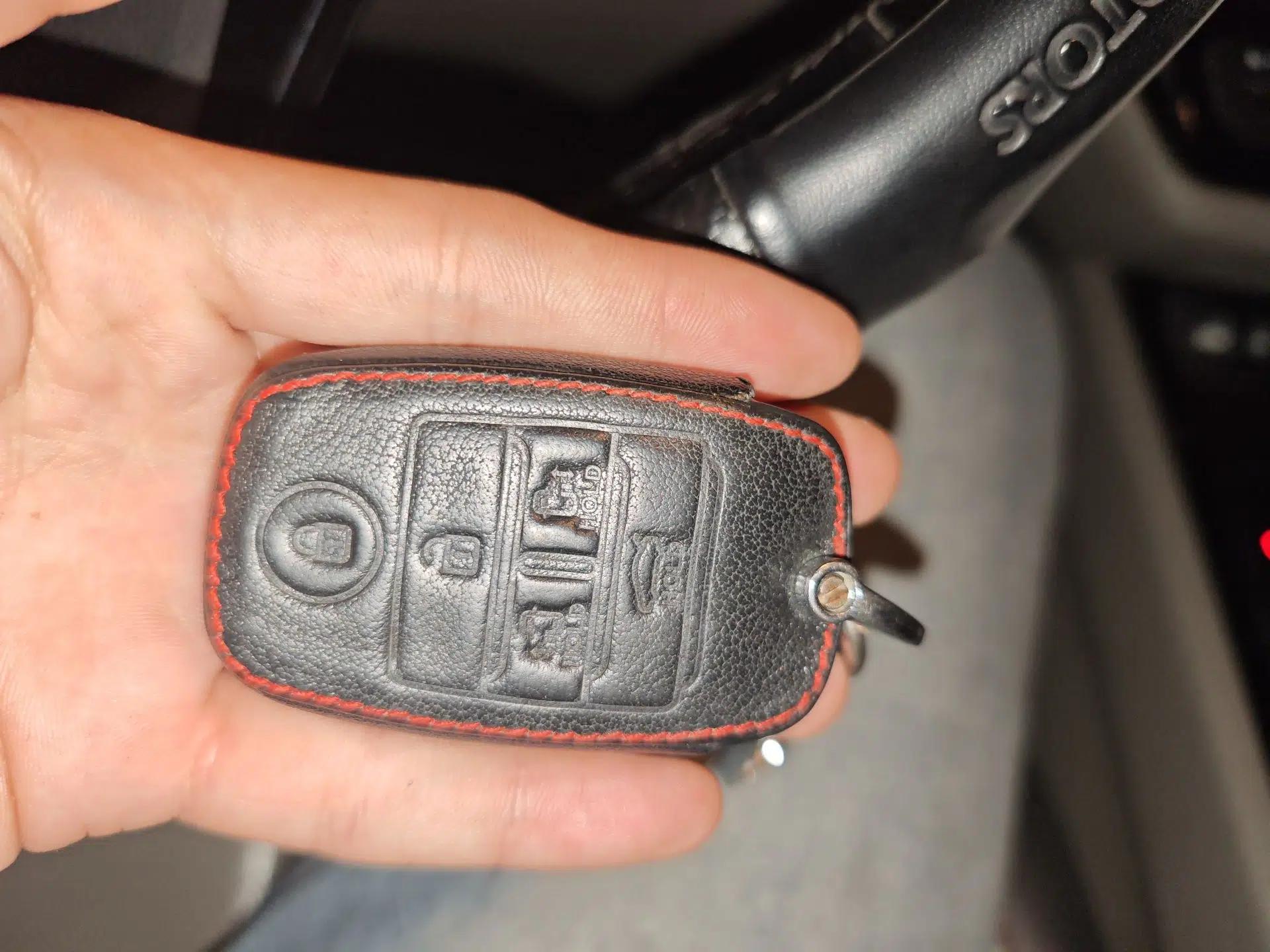 Kia Carnival 2015 3.3 GDI Luxury Edition China IV Standard — миниатюра 9