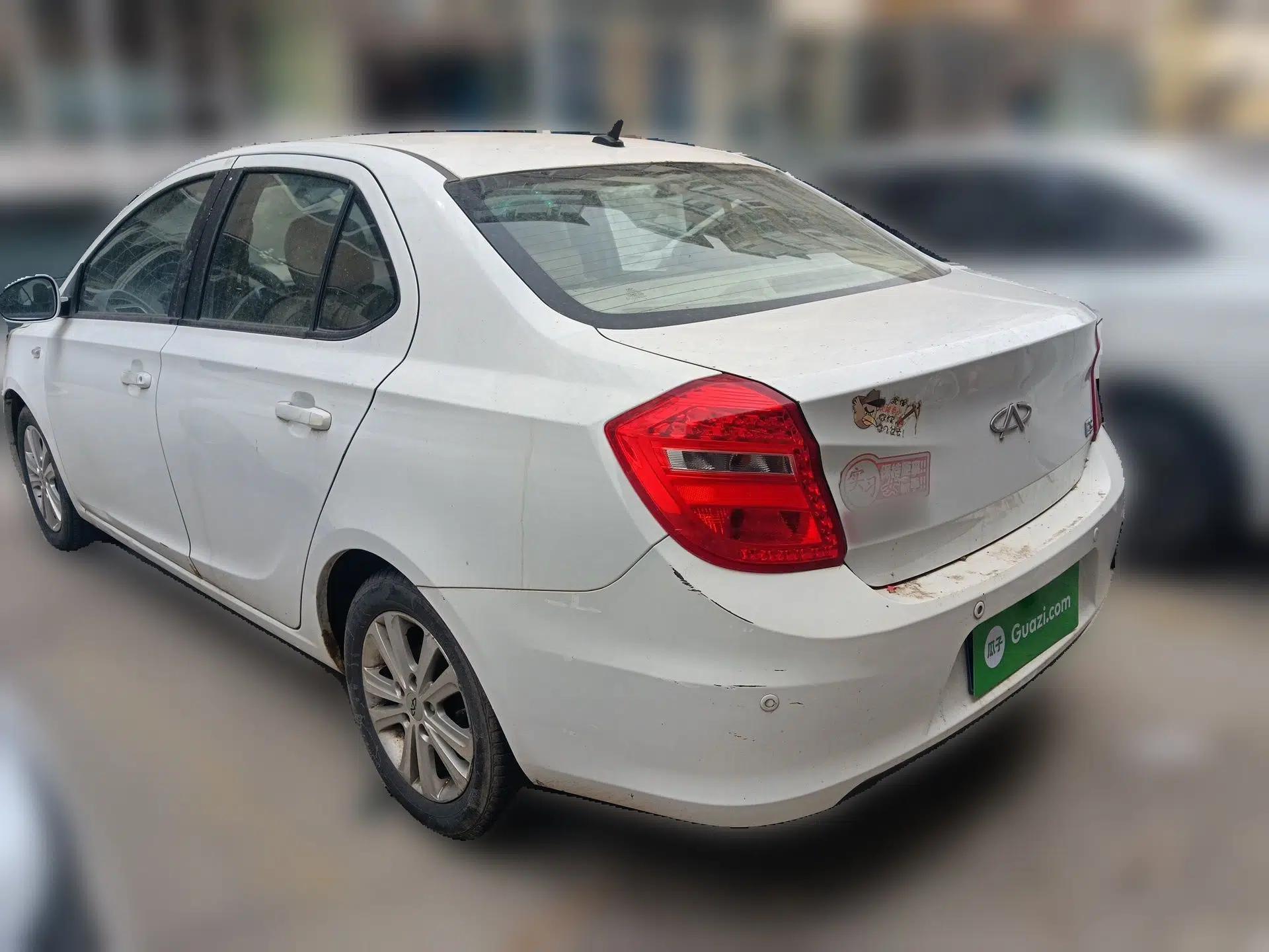 Chery E3 2013 1.5L Manual Luxury Model — миниатюра 4