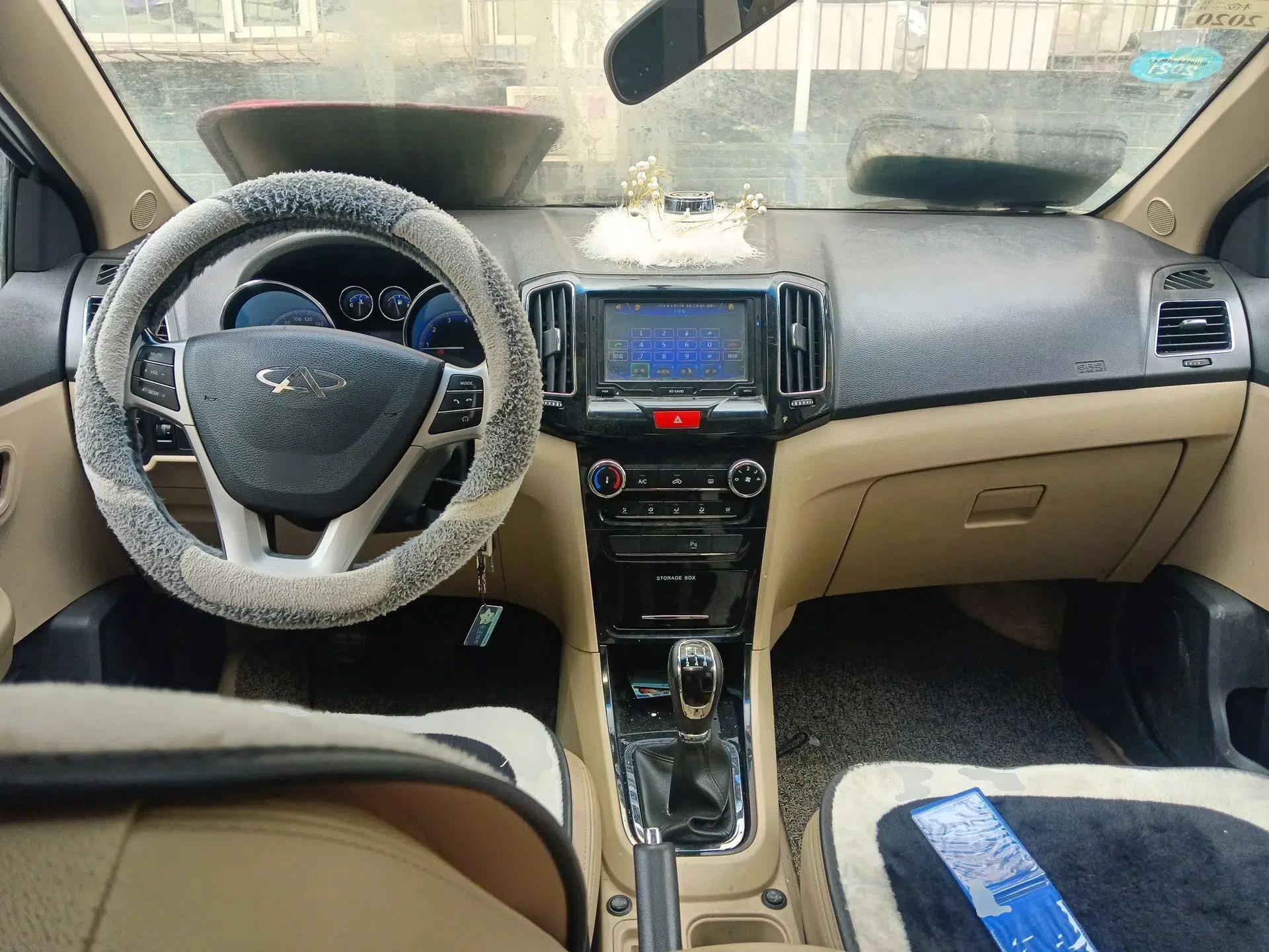 Chery E3 2013 1.5L Manual Luxury Model — миниатюра 10