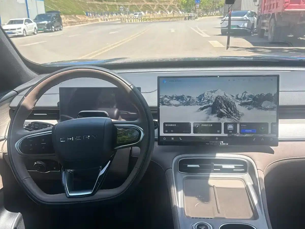 Chery Tiggo 8 PLUS C-DM 2025 1.5T 116km/h Premium 5-seater — миниатюра 6
