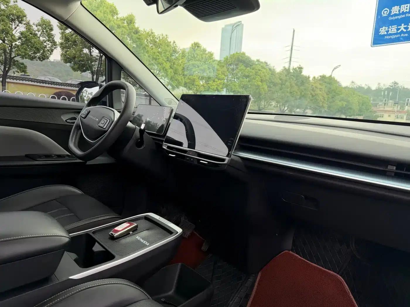 Venucia VX6 2024 520 Travel Edition — миниатюра 9