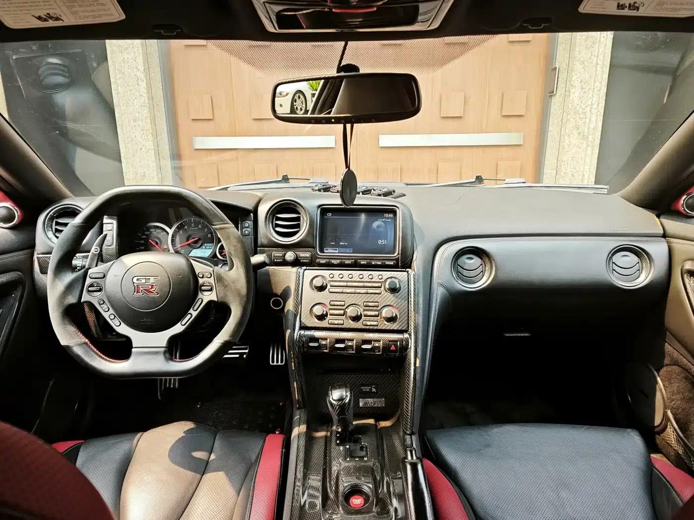 2013 Nissan GT-R 3.8T Premium Edition — миниатюра 24