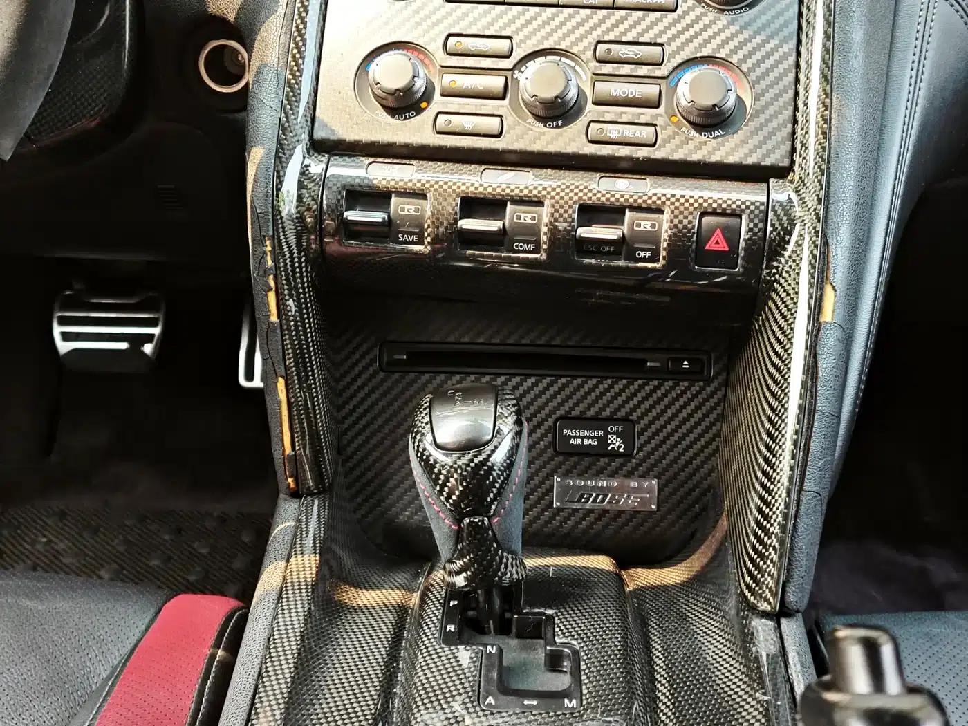 2013 Nissan GT-R 3.8T Premium Edition — миниатюра 25