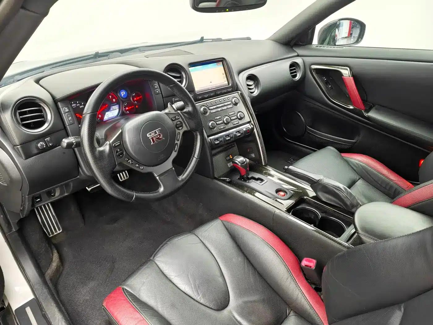 2012 Nissan GT-R 3.8T Premium Edition — миниатюра 6